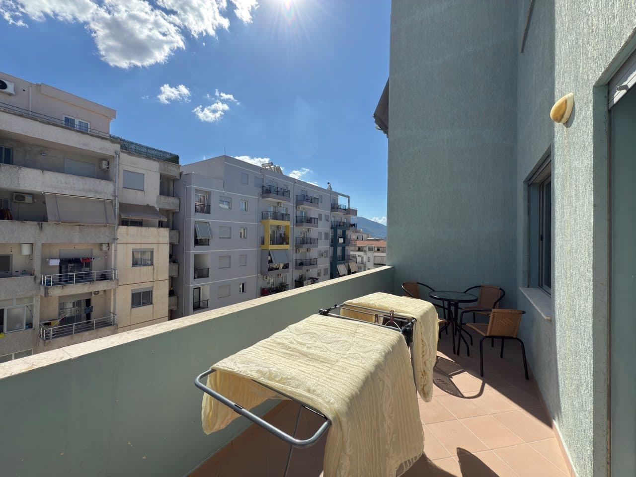 APARTAMENT 2+1 ME QERA AFATGJATE – ISH KOMBINATI, VLORË. 2