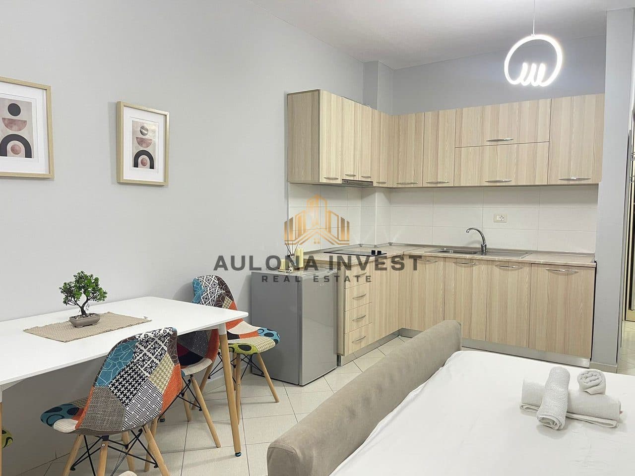 LONG-TERM RENTAL STUDIO – 2