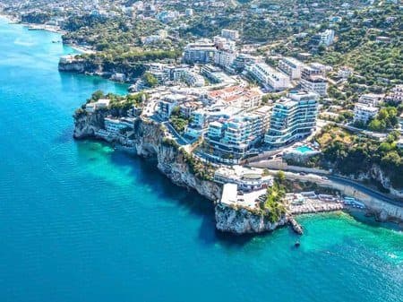 STUDIO FOR SALE WITH SIDE SEA 4