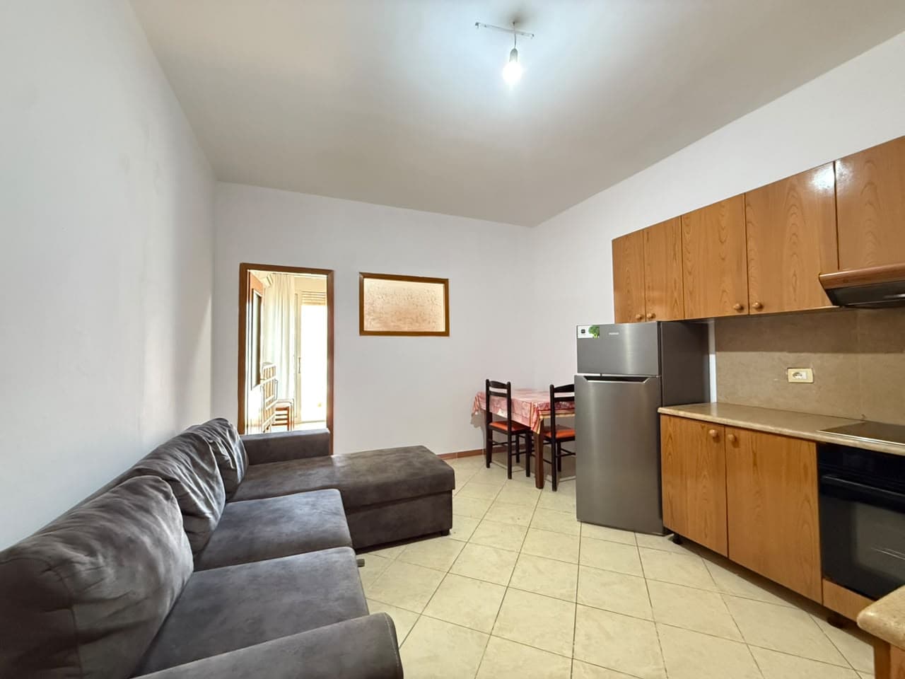 APARTAMENT ME QERA AFATGJATË – PORTI,VLORE 2