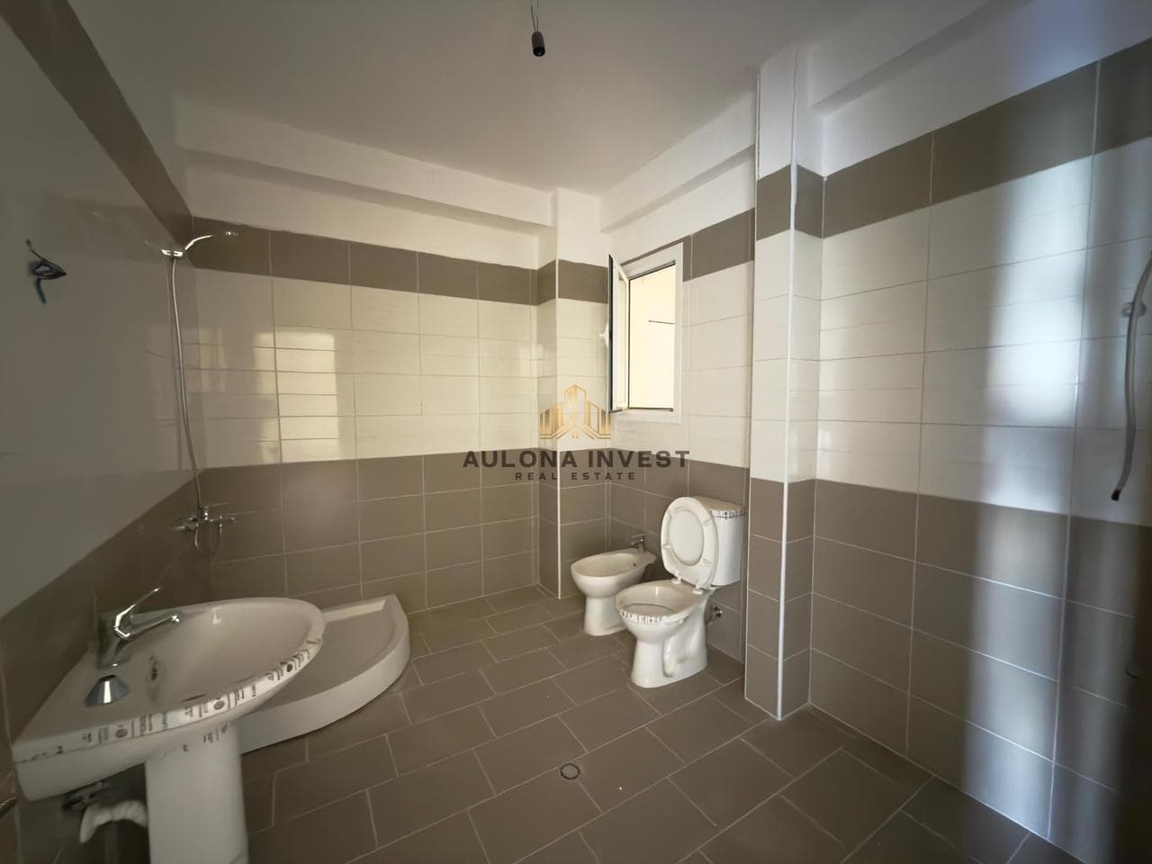 APARTMENT 2+1+2 FOR SALE LUNGOMARE-VLORE. 4