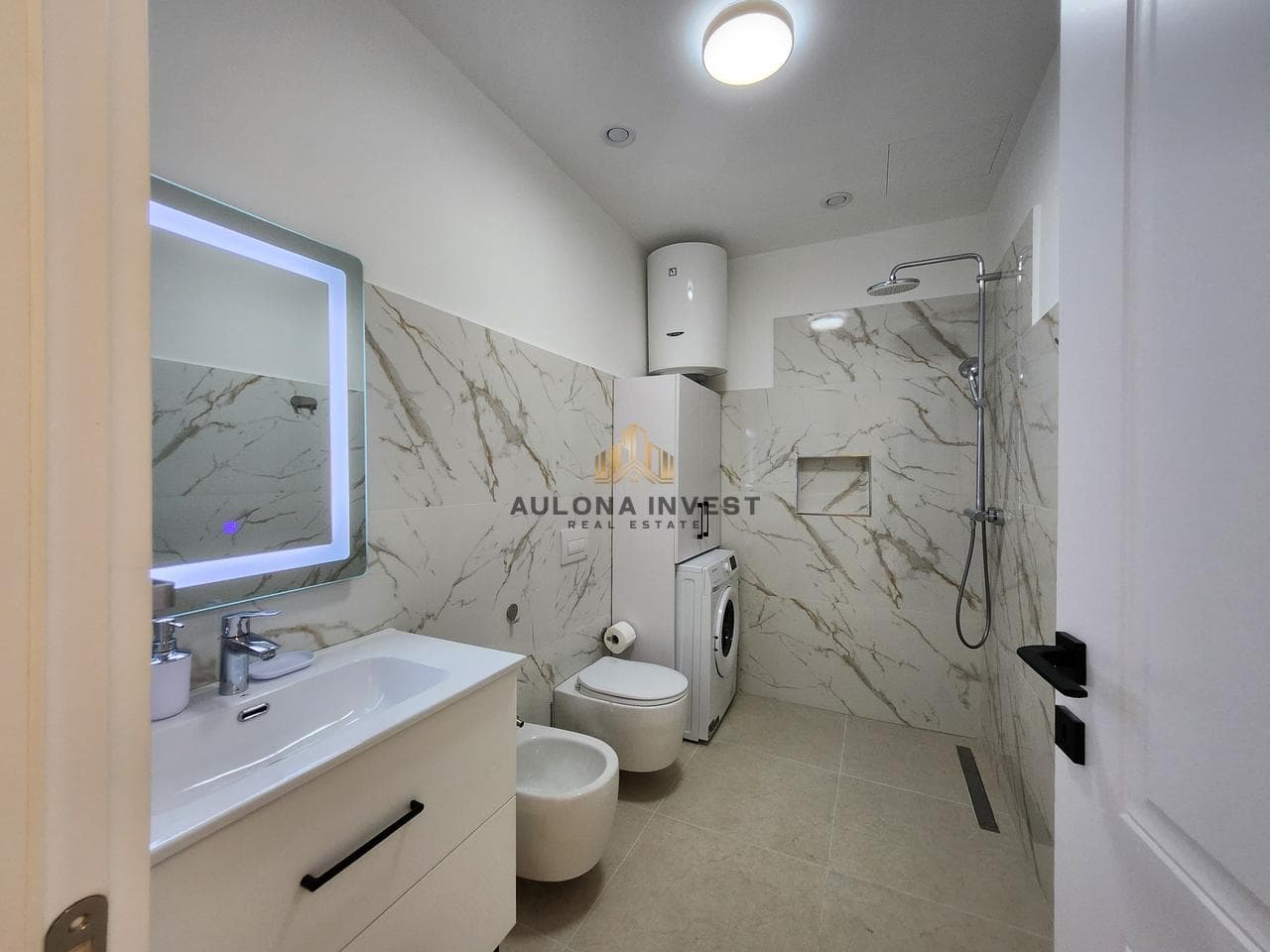 4 APARTMENTS FOR 4