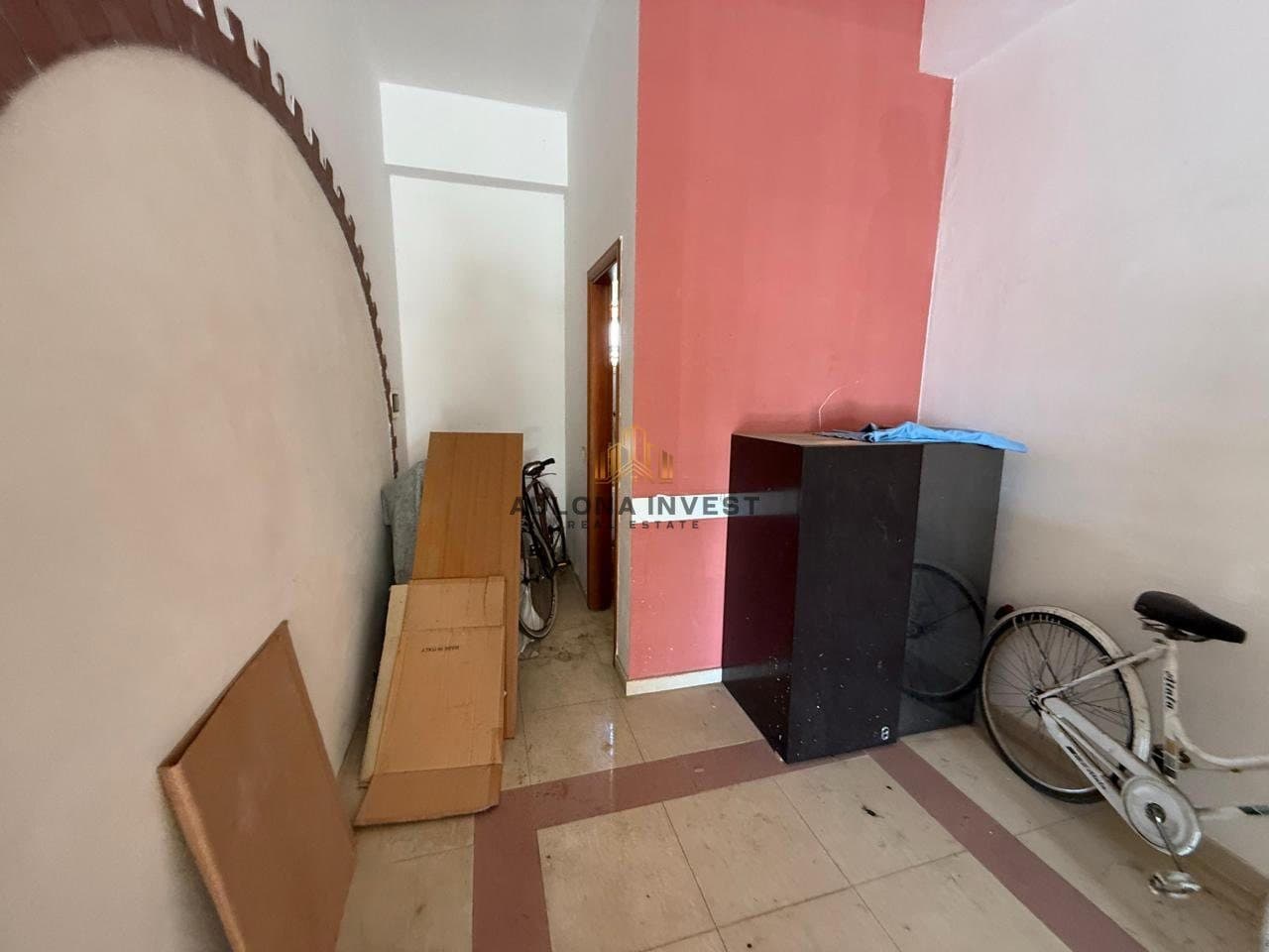 LONG-TERM RENTAL SHOP 4