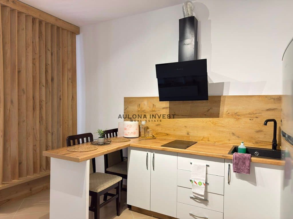 STUDIO ME QERA AFATGJATË – LUNGOMARE,VLORE 2