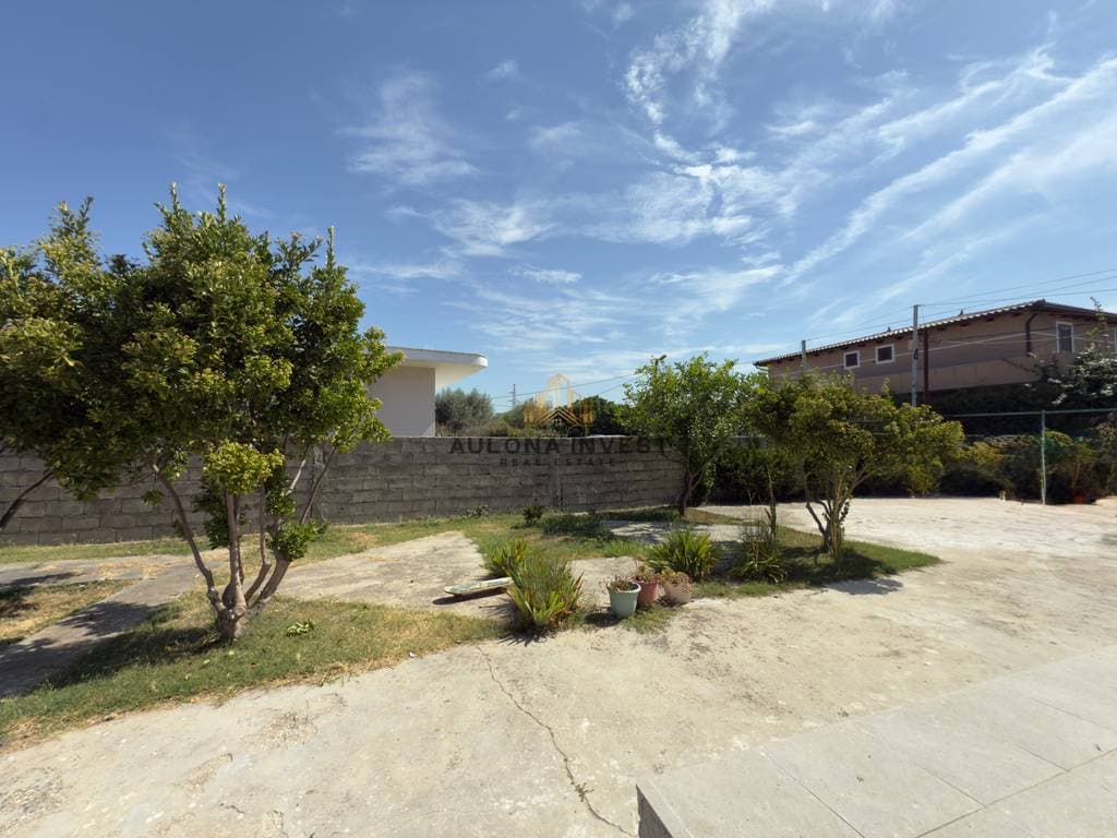 PRIVATE HOUSE FOR SALE NEAR OLD BEACH Plazhi i