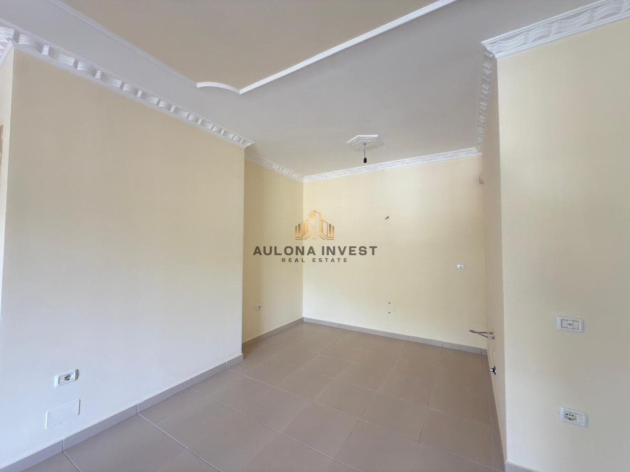 APARTMENT 2+1+2 FOR SALE LUNGOMARE-VLORE. 2