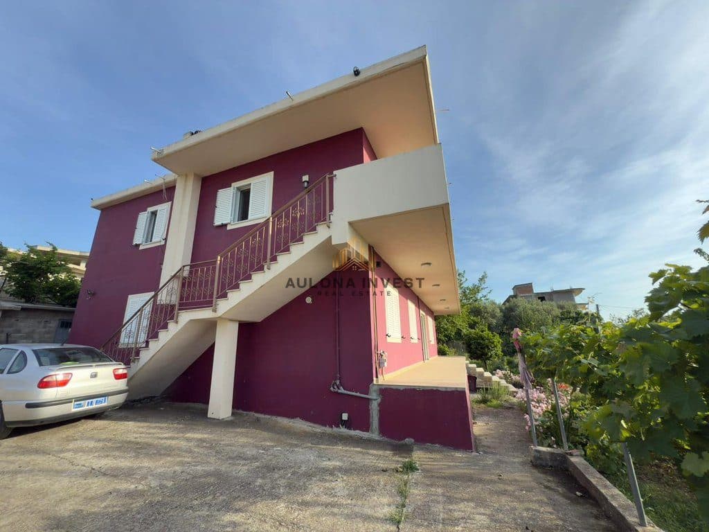 TWO-STOREY HOUSE WITH SEA VIEW - BIG BALCONY VLORE