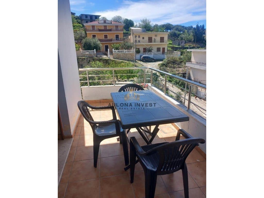LONG-TERM RENTAL OF THE 3RD FLOOR OF A PRIVATE HOUSE IN