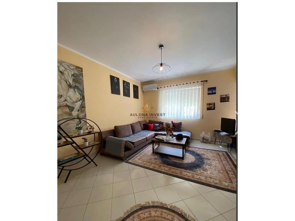 APARTMENT 1+1+GARAGE FOR LONG-TERM RENT -