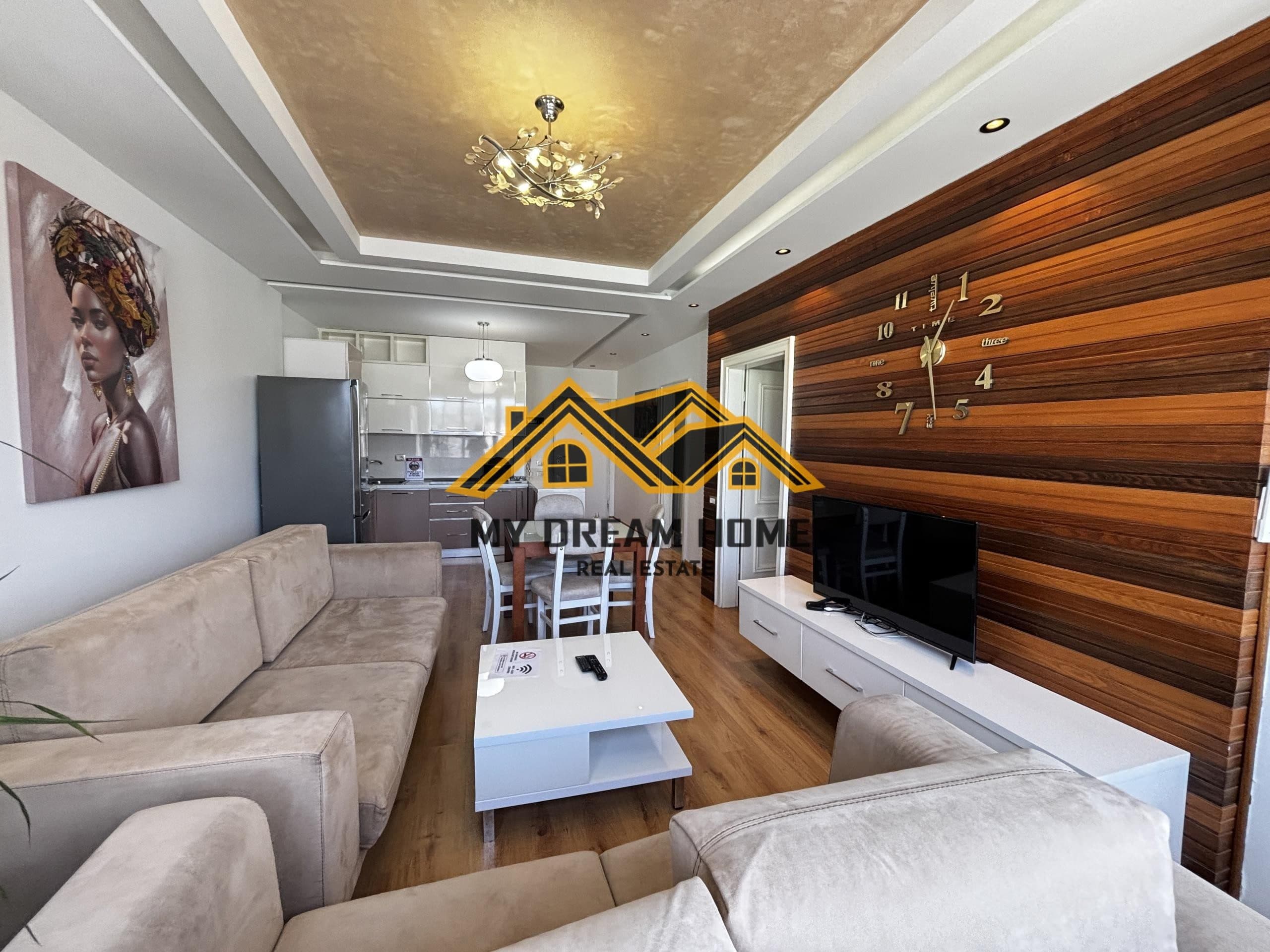 Jepet Me Qira apartament 2+1 në qendër të Durrësit 2