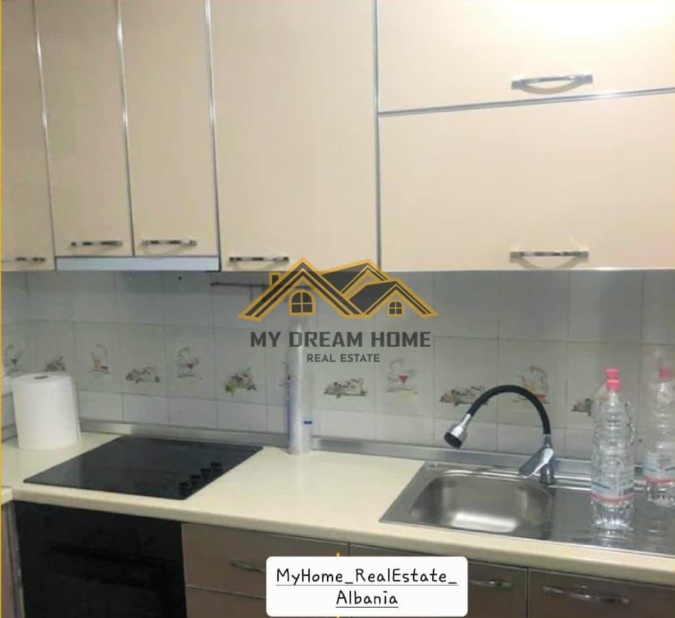 SHITET APARTAMENT 2+1 TEK PALLATI I SPORTIT 3