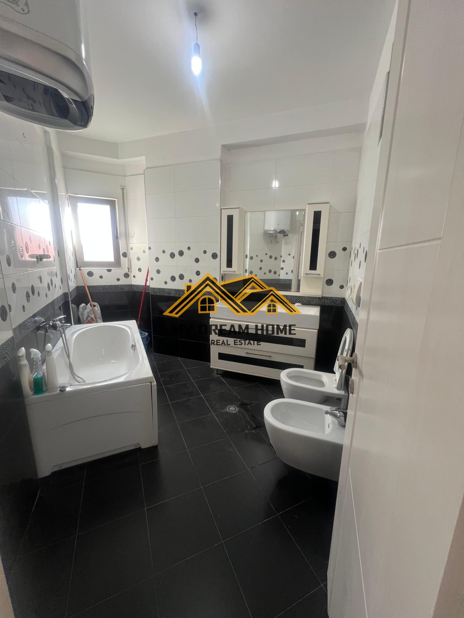 SHITET APARTAMENT 2+1+2TUALETE+2 BALLKONE PRANE PALLATIT SPORTIT! 4