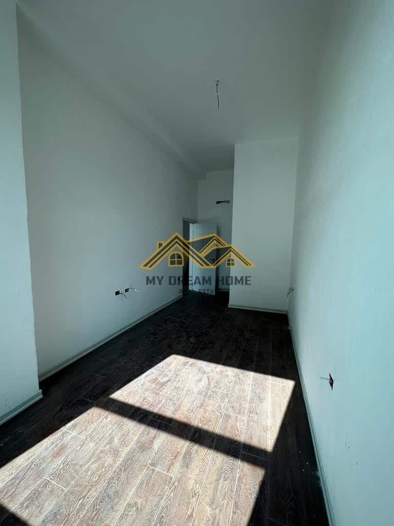 SHITET APARTAMENT 1+1 NE VOLLGA PAMJE ANESORE TE DETIT! 3
