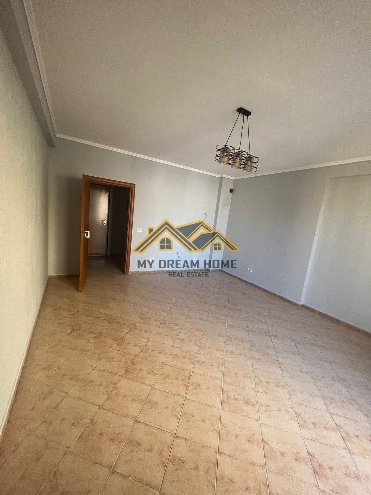 SHITET APARTAMENT 1+1 NE QENDER TE DURRESIT 4