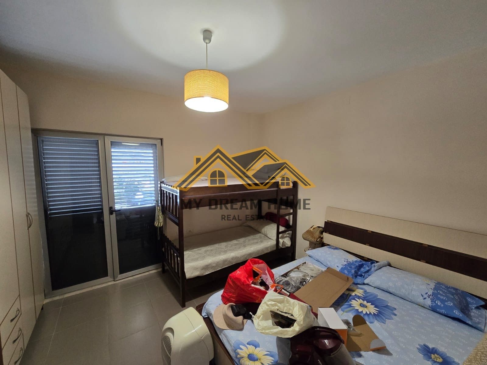 Apartament 1+1 me verande Pamje Deti Për Shitje në Currila, 2