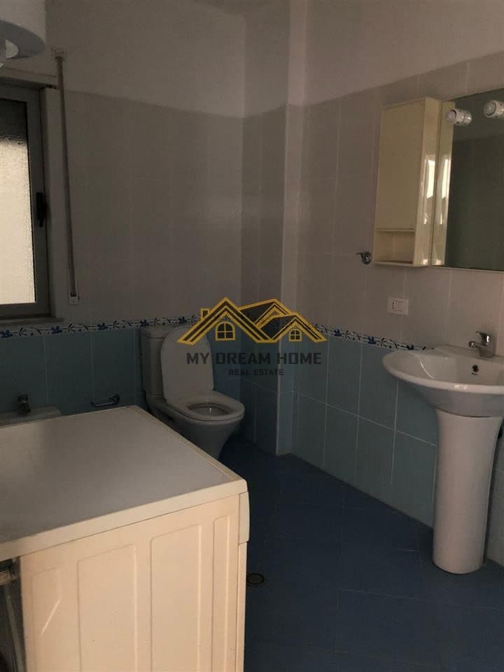 SHITET APARTAMENT 2+1+2 PLAZH! SHKOLLA BAJRAM CURRI 2