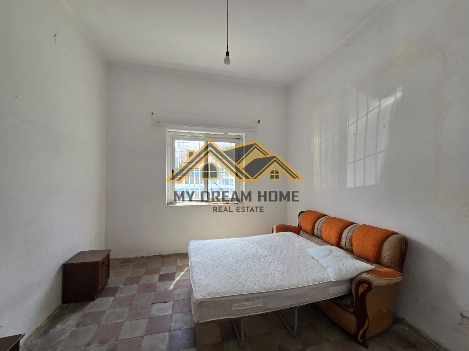 SHITET APARTAMENT 3+1 TEK EFTALI KOCI DURRES!