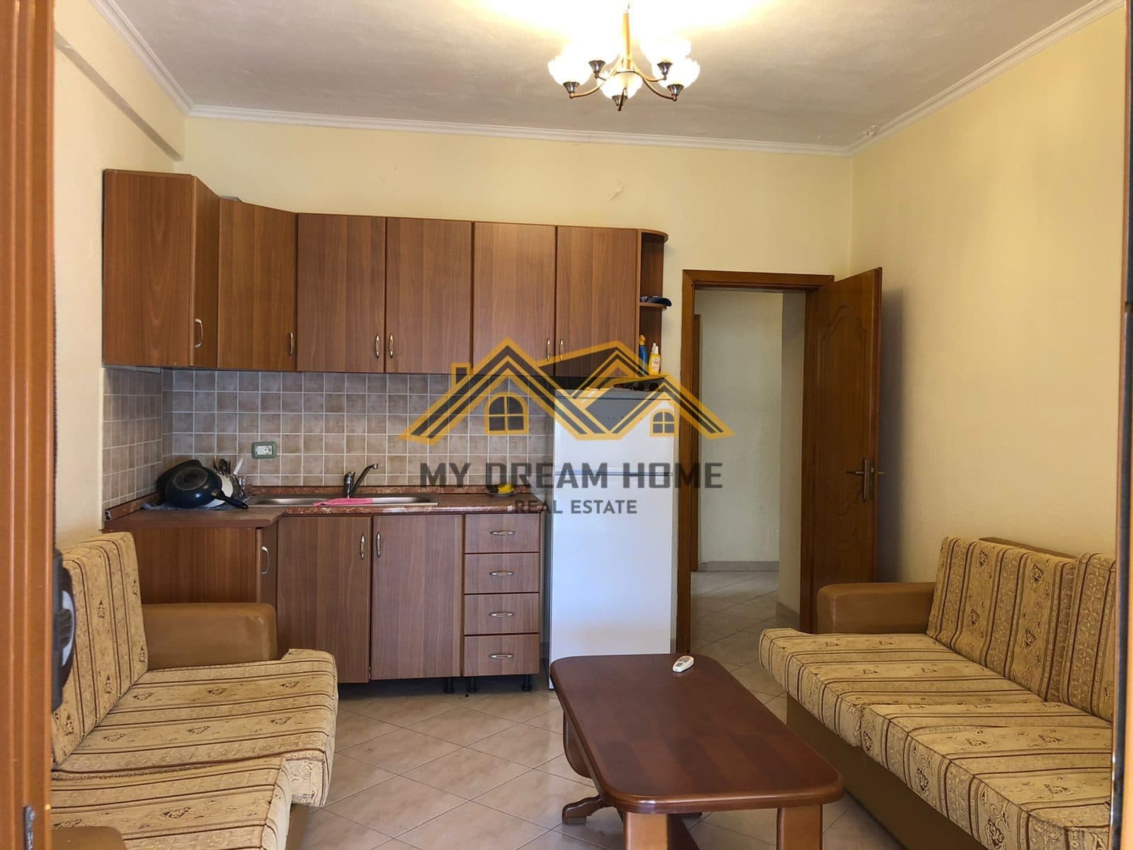 SHITET APARTAMENT 1+1 TEK SHKEMBI I KAVAJES !