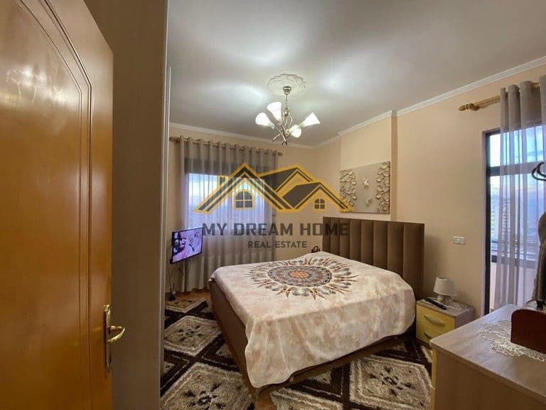 SHITET APARTAMENT 3+1+2 TE LAGJIA 16! 3