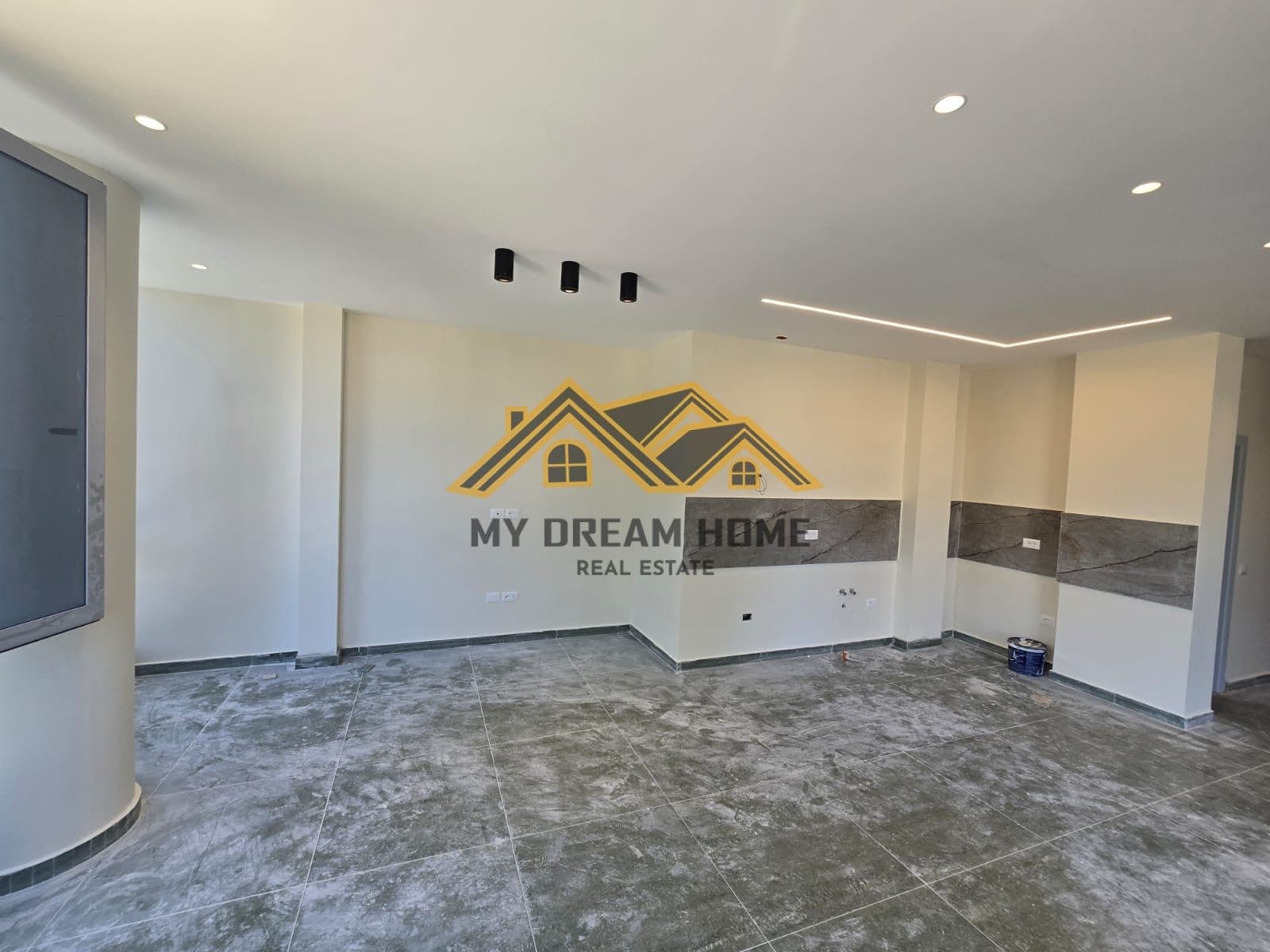 SHITET APARTAMENT 2+1 NE PLAZH DURRES!! 4