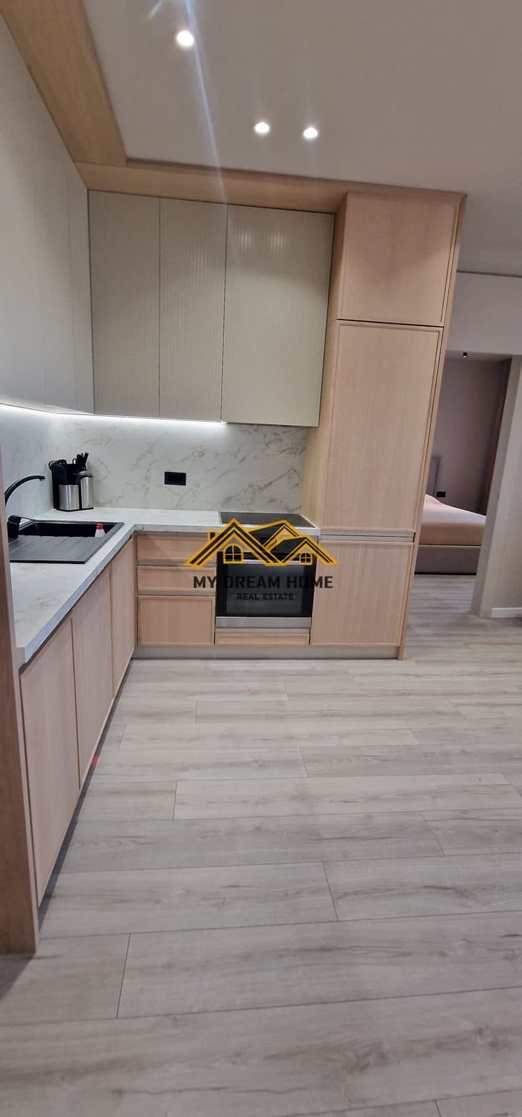Jepet Me Qera Apartament 1+1 ne plazh Hekurudha 4