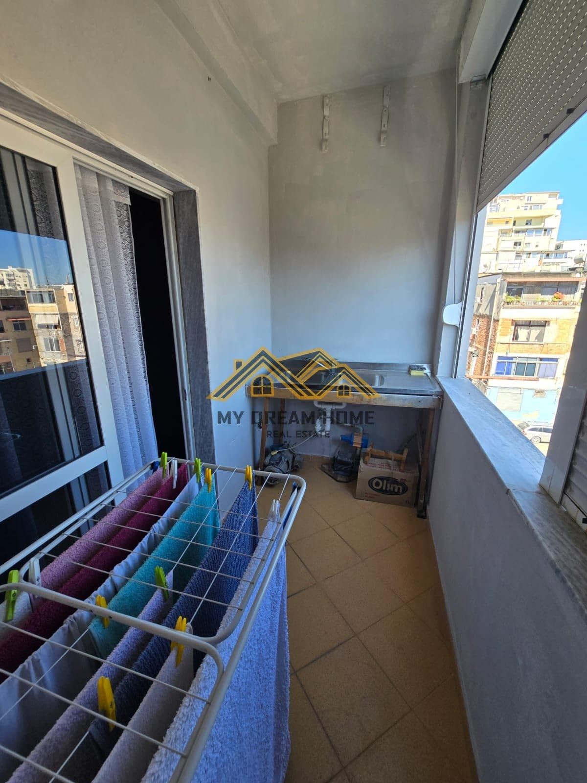SHITET APARTAMENT TEK ZJARRFIKSJA 3+1+2+3B NE DURRES 4