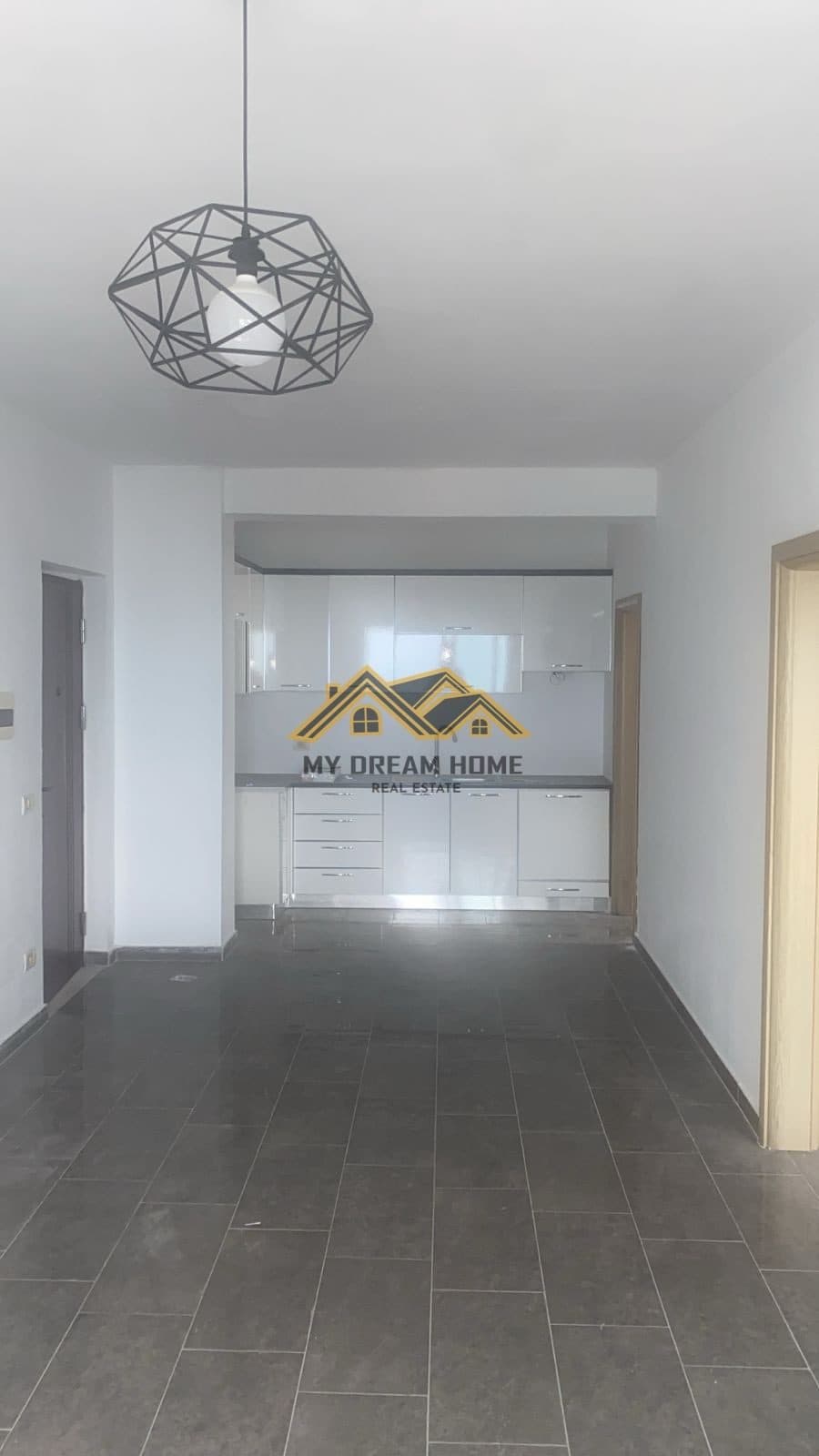 SHITET APARTAMENT 1+1 ME PAMJE BALLORE NGA DETI SHKEMBI I KAVAJES 2