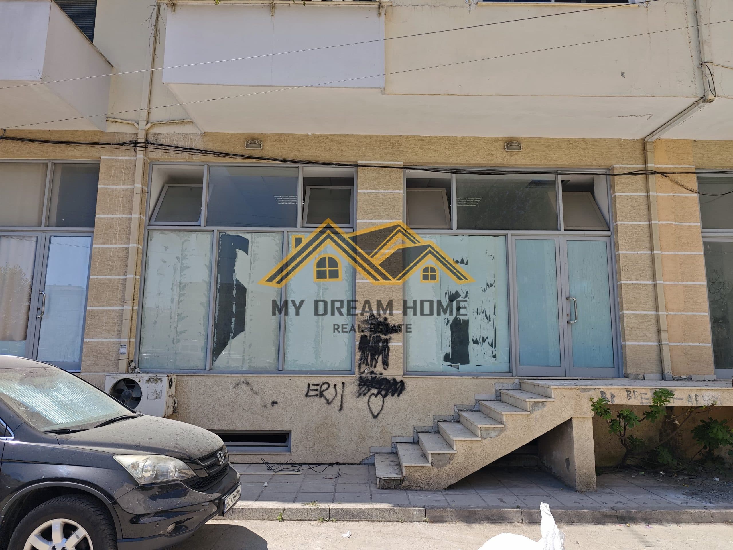 AMBIENT NE PLAZH,DURRES PER SHITJE ! 4