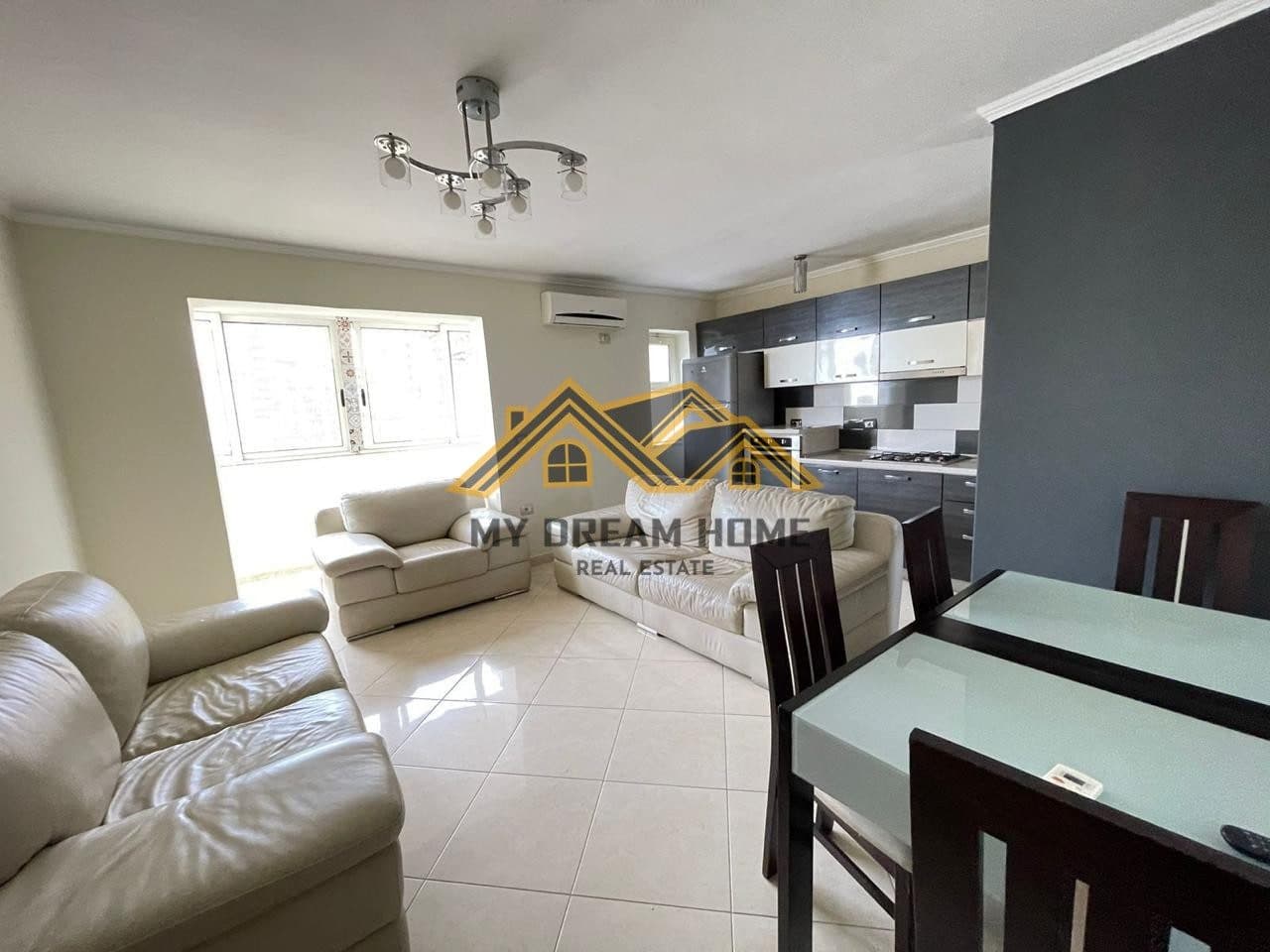 SHITET APARTAMENT 1+1 AFER KAZAZIT, DURRES