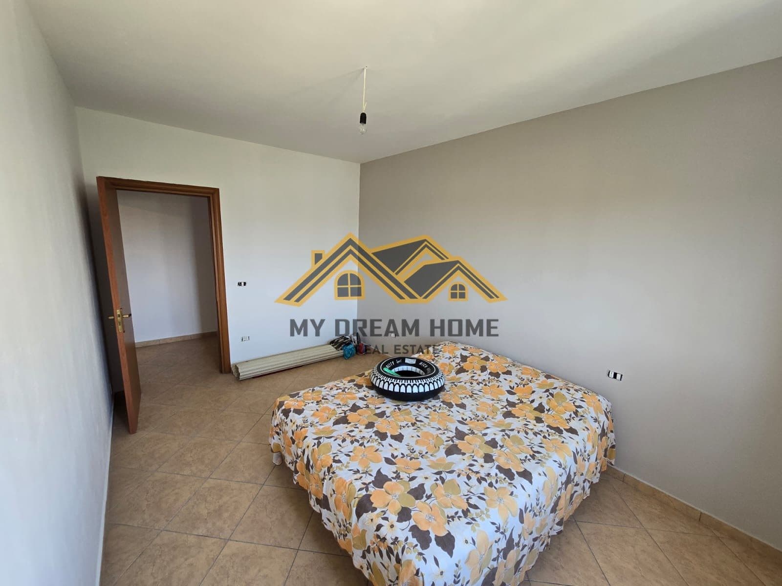 SHITET APARTAMENT 2+1 NE PLAZH DURRES !!! 3