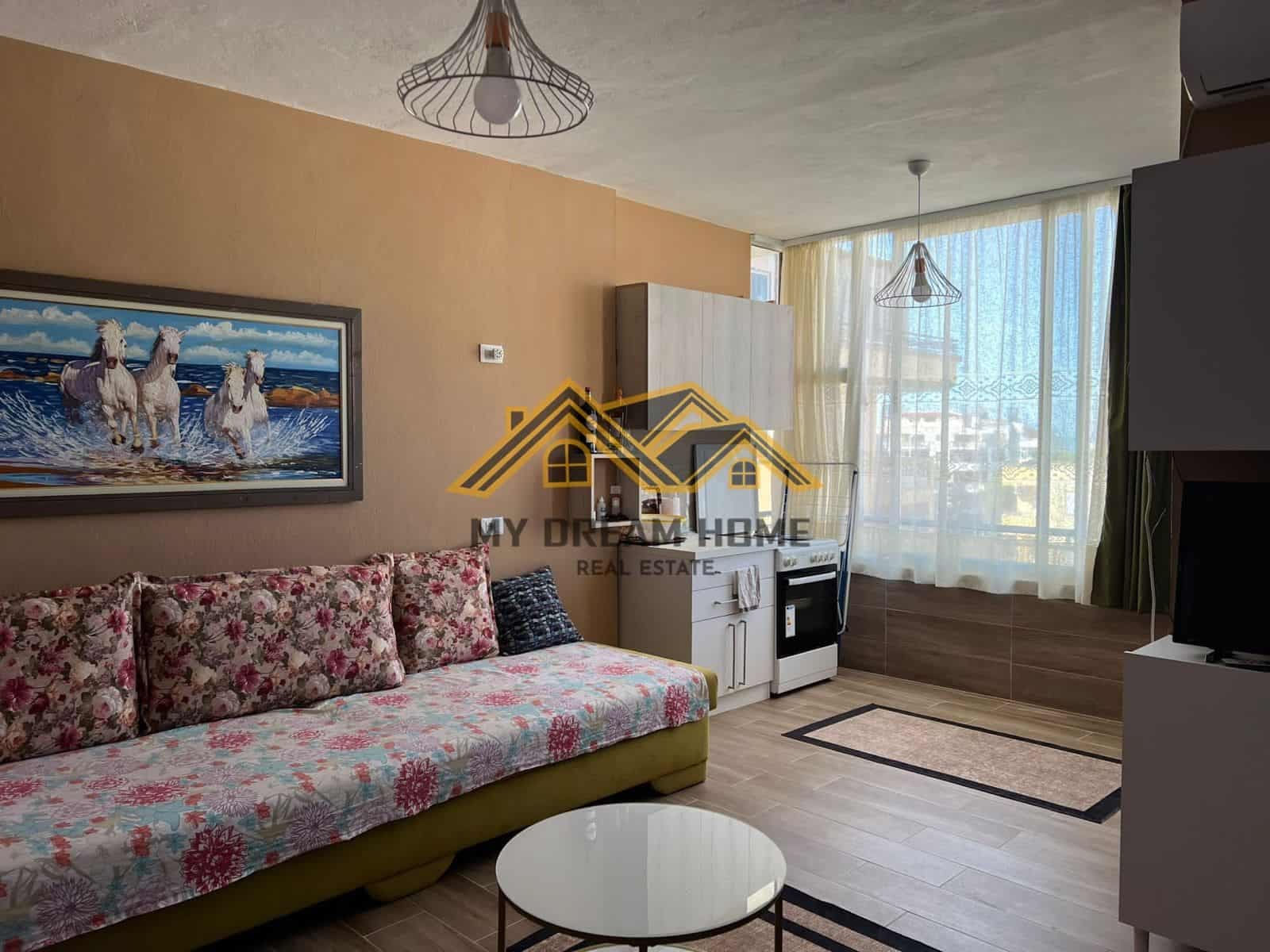 SHITET GAZIONERE PRAN HOTEL MAJESTIC, SHKEMBI KAVAJES!
