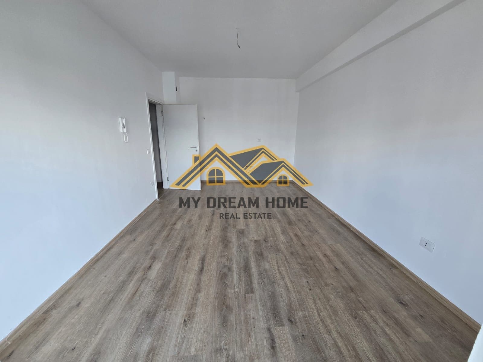 SHITET APARTAMENT 1+1 NE PLAZH DURRES! 4