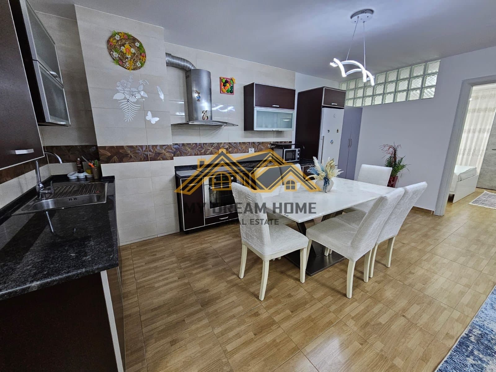 SHITET APARTAMENT 2+1 NE VOLLGA, DURRES! 4