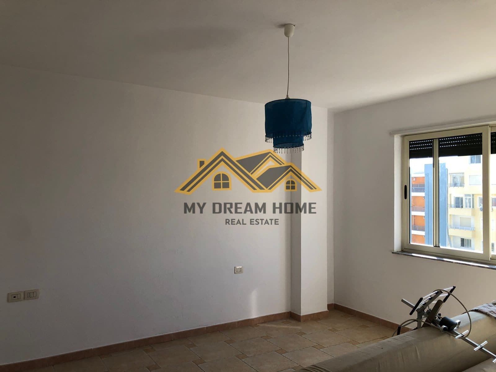 SHITET APARTAMENT 2+1 PLAZH ILIRIA ME PAMJE DETI 3