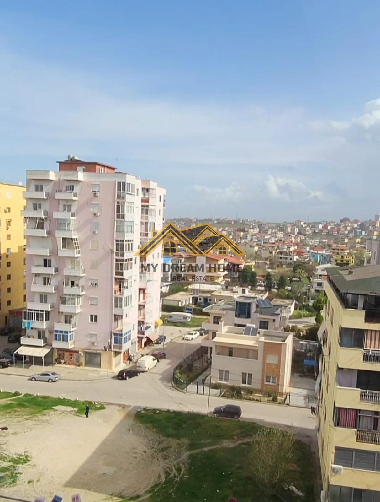 SHITET SUPER APARTAMENT 2+1 NE PLAZH DURRES 4
