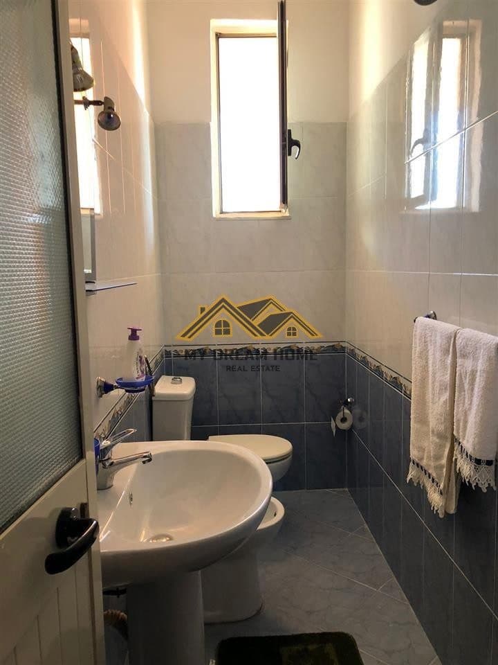 SHITET APARTAMENT 2+1+2 QENDER DURRESIT 2