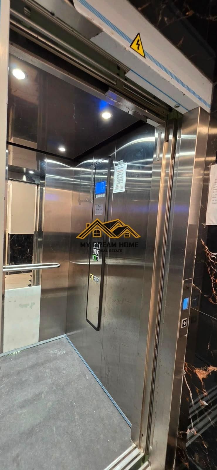 JEPET ME QIRA APARTAMENT 1+1 PALLAT I RI | PRANË PISTËS TEUTA PLAZH, DURRËS