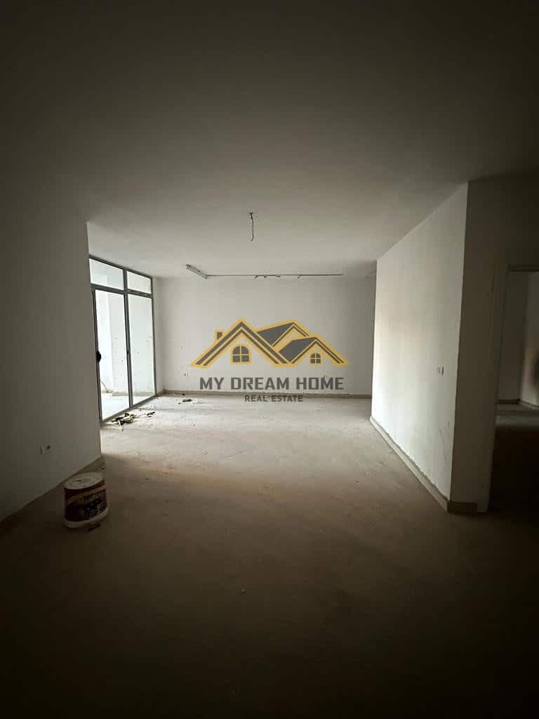 SHITET APARTAMENT 2+1 TEK KOMPLEKS JEDAS QENDER DURRES 4