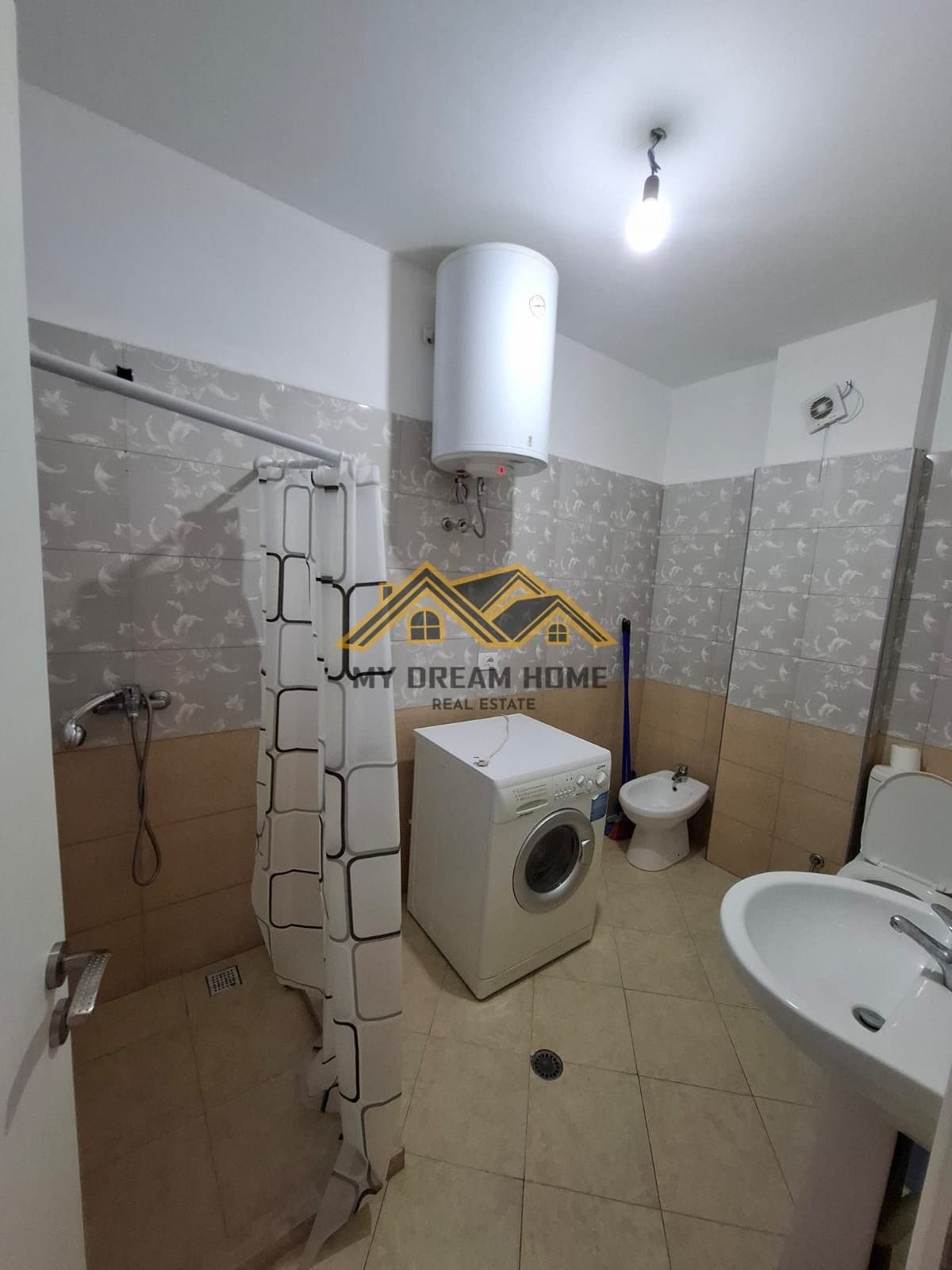 SHITET APARTAMENT 1+1 TEK RROTA E KUQE PLAZH DURRES! 2