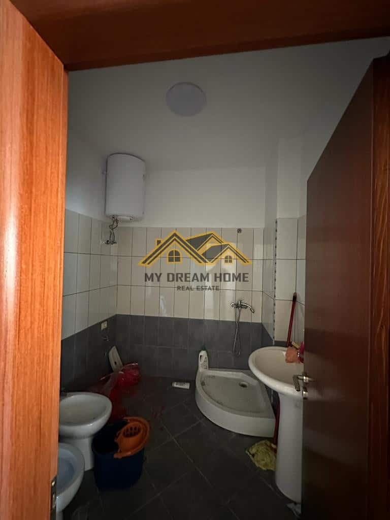 SHITET APARTAMENT 3+1 TEK SHKEMBI I KAVAJES!! ME PAMJE DETI 3
