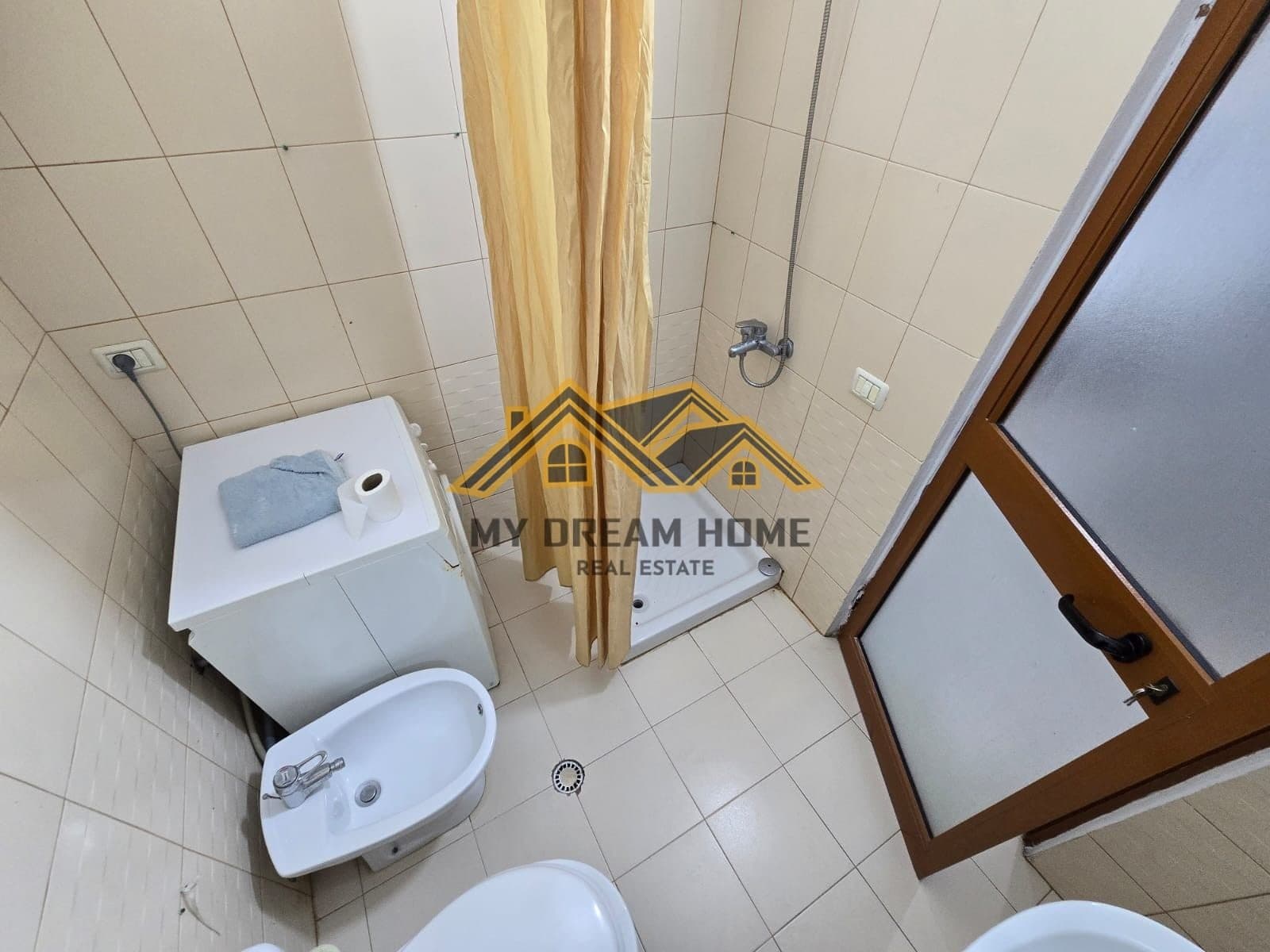 SHITET APARTAMENT 1+1 PLAZH, DURRES! 4