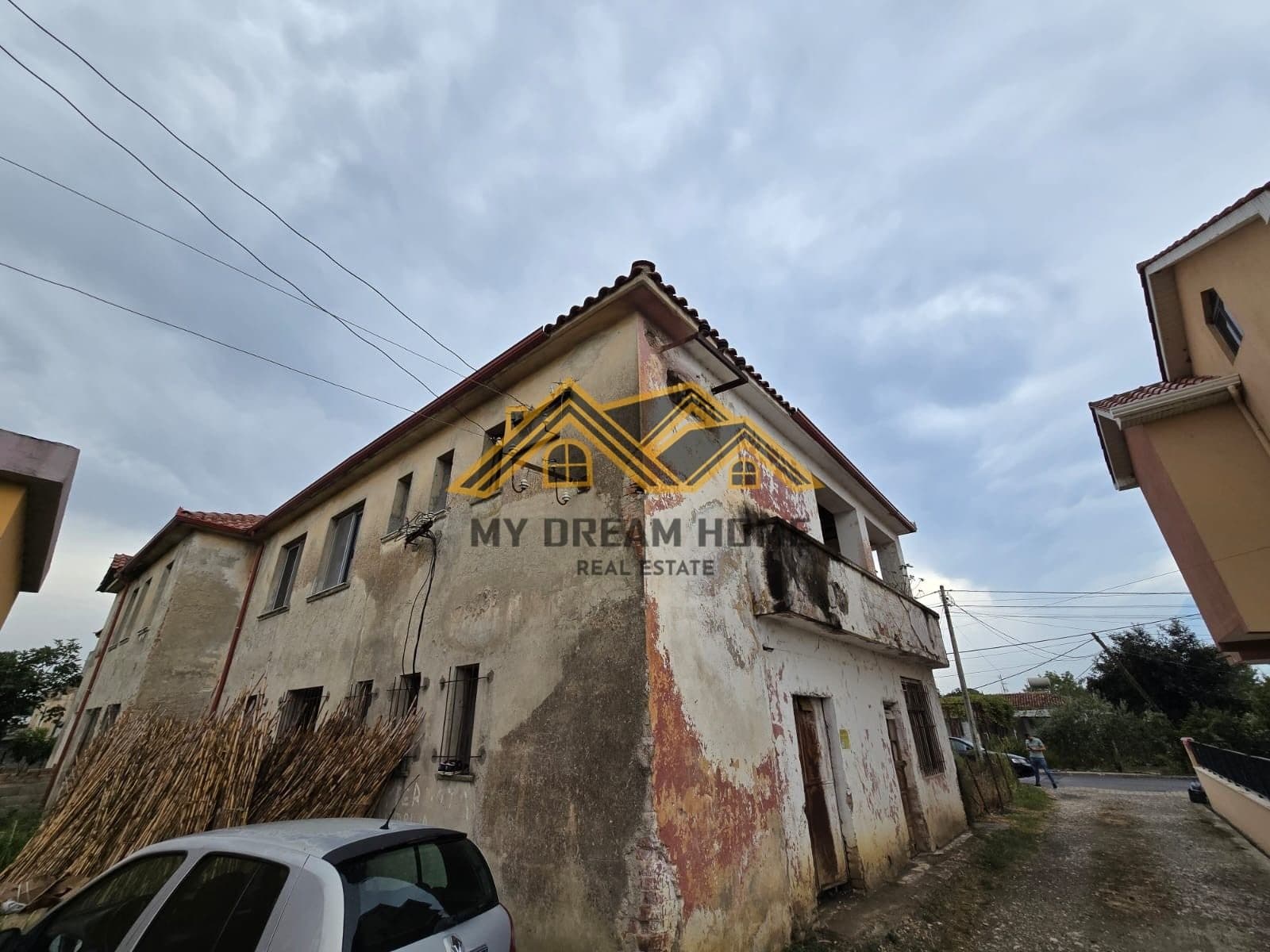 SHITET SHTEPI 2 KATESHE NE XHAFZOTAJ DURRES ! 2