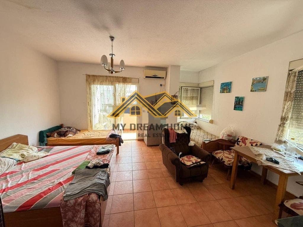 SHITET GARSONIERE QE MUND TE KONVERTOHET NE 1+1 PLAZH DURRES 4