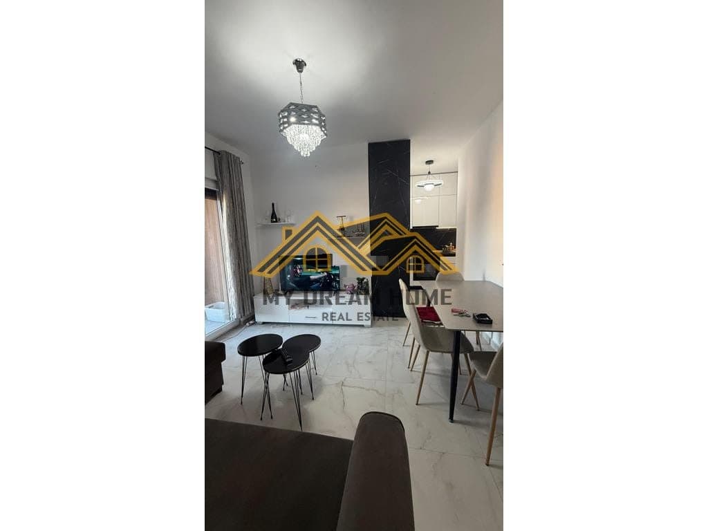 Apartament 1+1 Për Shitje në Golem, Durrës !