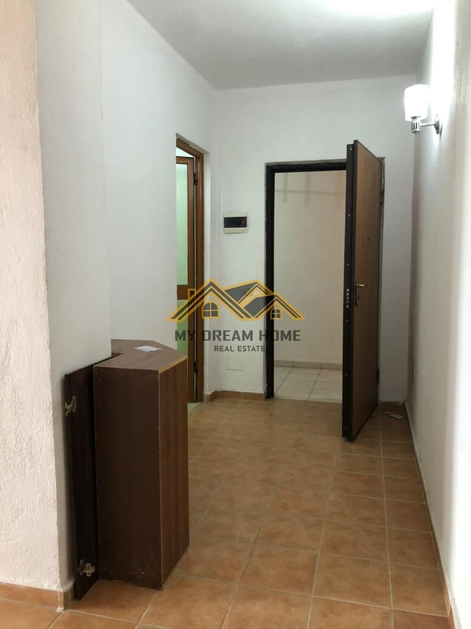 SHITET APARTAMENT 2+1 PLAZH DURRES 2