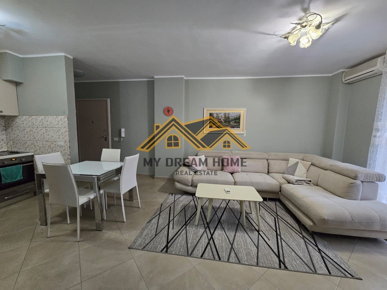 Shitet Apartament 2+1 Shkëmbit të Kavajës, Durrës