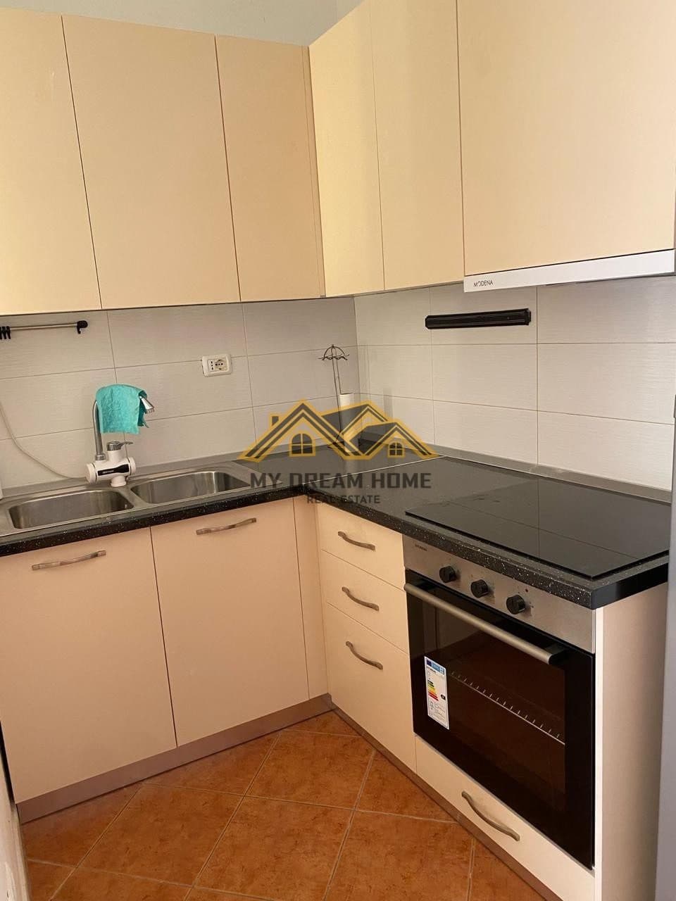 SHITET APARTAMENT 1+1 TEK POLIKLINIKA DURRES! 3