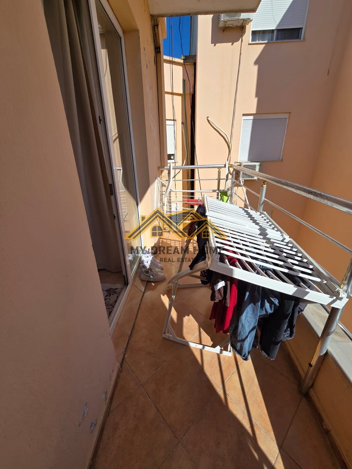 SHITET APARTAMENT 1+1 NE QENDER! 4