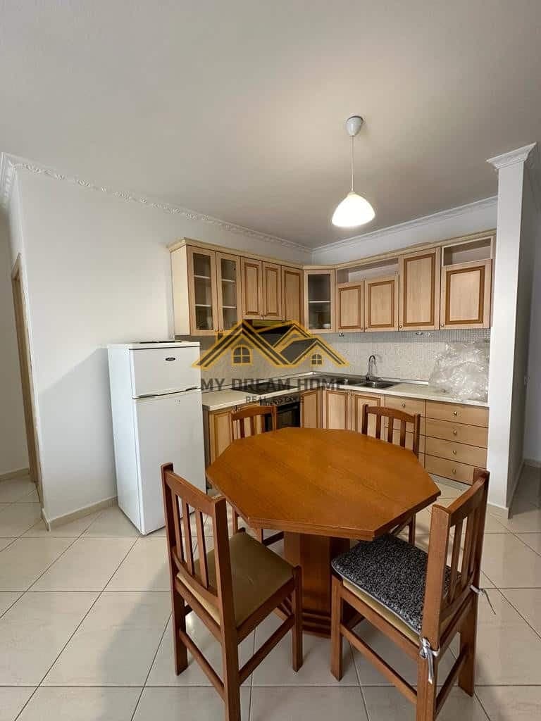 SHITET APARTAMENT 2+1+2 NE QENDER DURRESIT 3