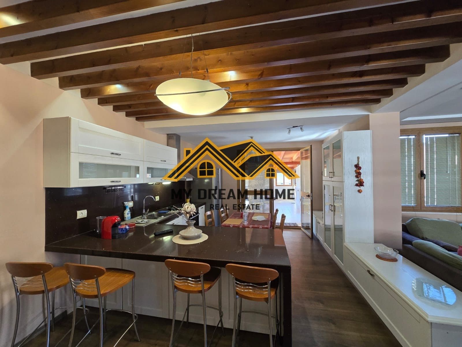 PENTHOUSE 3+1+2 +DEPO+VERANDE, ME PAMJE DETI, NE VOLLGA DURRES, PER QIRA!